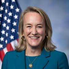 First Bankers Trust promotes Amber Sunde, Dalton Leebold