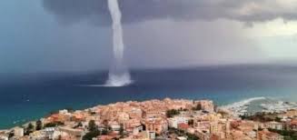 Tromba marina was the name given to the destructive tidal wave that struck baler, aurora on december 27, 1735. Tromba Marina Ed Acquazzone A Tropea Video Il Vibonese