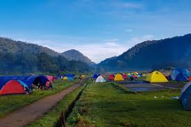 7 Tempat Camping di Puncak Halaman all - Kompas.com