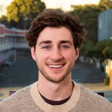 Jake Johnson (@jakesmaincrew)