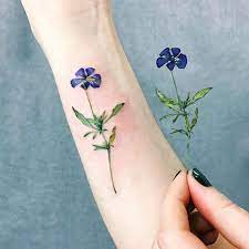 Aktuelle angebote an jobs und immobilien. 1001 Blumen Tattoo Ideen Und Informationen Uber Ihre Bedeutung