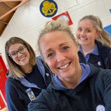 Gillian Evans (@Eva_Gilly)