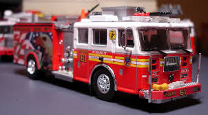Daron ny76423 fdny new york city fire department ford expedition 1:24 scale diecast model. Fdny Model Fire Trucks Toy Page 1 Line 17qq Com