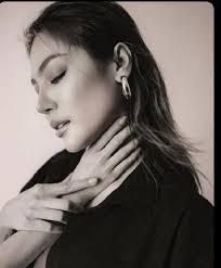 One spell and you're hooked 💋🗝️