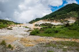 Dieng plateau is more commonly known as dieng plateau wonosobo, though the plateau is located in banjarnegara and wonosobo regency, central java. Dieng Plateau Auf Java 2021