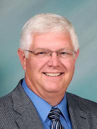 Mora supt. announces retirement