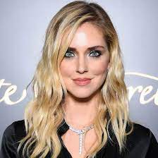 Diesen außergewöhnlichen look können sie nicht zu jedem anlass tragen. Anleitung Smokey Eyes Fur Blaue Braune Und Grune Augen Cosmopolitan