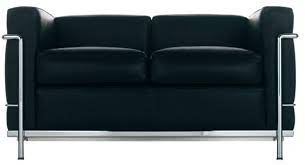 Mirror effect polished stainless steel frame and legs, top grain italian leather or aniline leather upholstery. Lc2 Sofa Von Le Corbusier Pierre Jeanneret Und Charlotte Perriand I Cassina Markanto