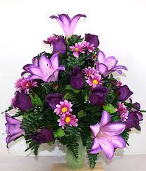 Because at the time of glorious sacrifices of the soldiers who have died during the civil war. 154 Memorial Day Flowers Ideas In 2021 Cemetery Flowers Flowers Grave Flowers