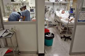 Medicos Compran Su Propio Material E Improvisan Ante Covid 19
