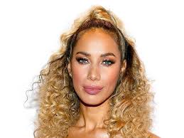 Hairstyles for long hair do not come more elegant than this beautiful look. 9 Easy On The Go Hairstyles For Naturally Curly Hair