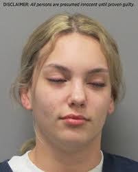 Lauren Ledet's Instagram, Twitter & Facebook