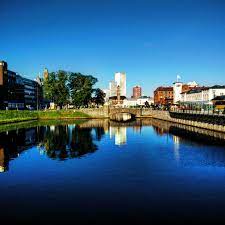 Πρόκειται για μία από τις πρώτες και πιο βιομηχανοποιημένες πόλεις της σκανδιναβίας. Malme Bikipaideia