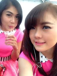 1. tentukan elektron valensi dari unsur-unsur berikut! a. 35 Br b 19 K c.  20 Ca