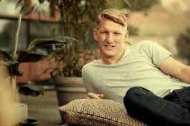 Bastian Schweinsteiger Funny Frisch Via Makeagif Schweinsteiger Soccer Players Bastian Schweinsteiger