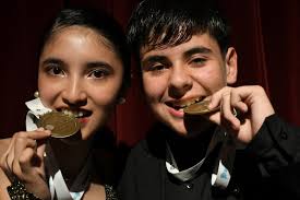 🌎 Encuentro por el "Día del Respeto a la Diversidad Cultural" 📅 Sábado 11  de octubre 🕒 15:00 a 19:00 hs. 📍 Plaza La Loma, calle Juan Gregorio de  Las Heras e/Benjamin