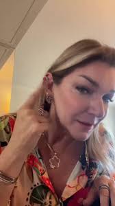 Expectativa vs Realidad: Cómo lucir tus aretes