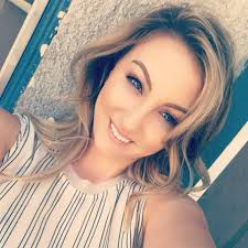 Amanda Bell and Mitchel Lange's Wedding Website