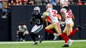 Mike Washington Jr. finds a crease in 49ers defense for 13-yard gain