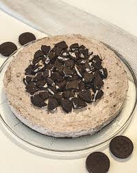 Mit nur einigen wenigen zutaten rührst du den perfekten teig an und schon verschwindet er im ofen. Oreo Cheesecake Einfach Lecker Und Ohne Backen Reiseschmaus