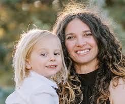 Renee Banta's Instagram, Twitter & Facebook