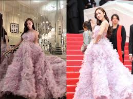 5 Fashion Staples Korean Stars Wear For The Perfect Event Ready Look Soompi Fashion How To Wear Ball Gowns