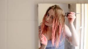 Overlapping onto previously colored hair can leave you with unnecessary darkening or damage. Dye Your Hair With Washable Markers Kipkis