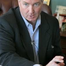 Hacks never too old ?for taxpayer kisses