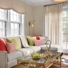 A living room is often the hub of a house, but when it's cramped and narrow, choosing and arranging furniture can feel like an impossible math problem. 75 Beautiful Small Traditional Living Room Pictures Ideas January 2021 Houzz