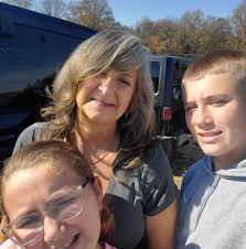 Are there decent public pools in the Sevierville, Pigeon Forge, and  Gatlinburg area?