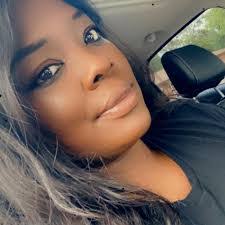 Becky Moorman's Instagram, Twitter & Facebook