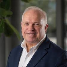 HBD, Prof G! @karaswisher : Kilts are your THING. I think I speak for us  all when I humbly ask for a better look at your Lesbian Boots. Also,  @profgalloway : at