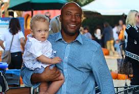 Byron Allen Takes Inclusion Fight To Comcast And Al Sharpton Daddyscool Com