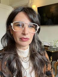 Evans frame: business, casual, private previews