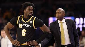 Mizzou guard Annor Boateng out for season after slipping on dunk attempt  Missouri sophomore Annor Boateng suffered a leg injury after slipping on a  dunk vs. Mississippi State. He will miss the