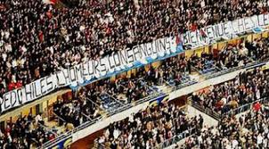Escrocs, mafieux, putes, camés, messieurs les ch'tis, bienvenue à nice. L1 Le Top 10 Des Banderoles Les Plus Scandaleuses