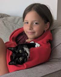 As our “pop-up kitten adoption center” has been picking up speed, we'd like  to introduce you to one of our MANY kittens currently available through  Suncoast Animal League. Garianna has been raised