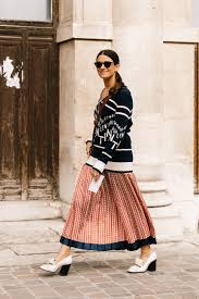 Si desea usar uno de estos. Estas Son Las Claves Para Llevar Un Vestido Largo Y Casual Con Chaqueta Durante El Entretiempo Vogue Espana