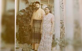 Dialami dunia muslim kebelakangan ini, adalah masalah ilmu yang. Beauty And The Brains The Alatas Family Love Story Free Malaysia Today Fmt