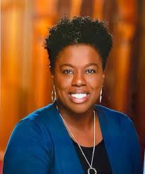 Donna Pruett's Instagram, Twitter & Facebook