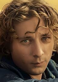 Beau Gray's Instagram, Twitter & Facebook