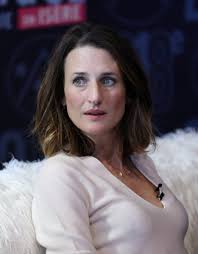 Camille Cottin aînée "pas très rock'n'roll" face à ses trois soeurs et son  frère