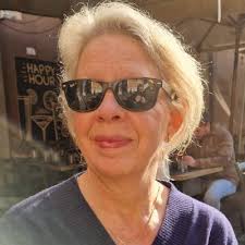 Jennifer Ginger (@JenniferAGinger)