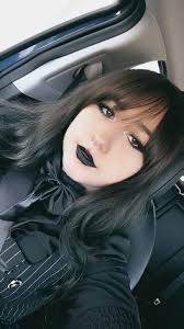 CALLING ALL MUSIC ARTISTS‼️‼️‼️ I would love to meet and hangout/collab  with other artists here in SD and maybe get a group of us going! I sing and  write mostly and can