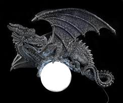 A broad range of lights from tiffany lamps to wall and ceiling lights, all fittings can be used with led bulbs. Dragonlamp Flying Dragon Wall Lamps Lamps Home Furnishings Gothic Shop Www Figuren Shop De