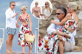 Celebrities Who Are Watching Love Island USA Season 7 — And Sharing Their  Hottest Takes