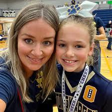 Janell Beck's Instagram, Twitter & Facebook