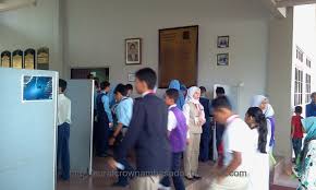 Kys diasaskan oleh tan sri halim saad, seorang ahli perniagaan, sebagai memperingati arwah bapanya. Kolej Yayasan Saad Melaka