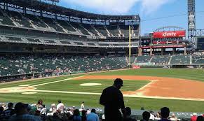 guaranteed rate field section 122 row 29 seat 6 chicago