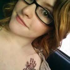 Andrea Burgett (@PorcelainGinger)